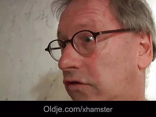 सेक्सी गोरा मोडेल हा ...