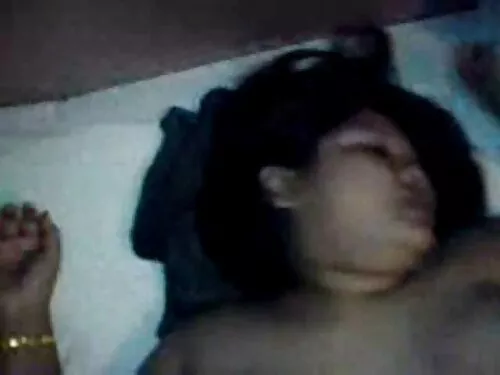 ट्याटु बनाइएको बेब स ...